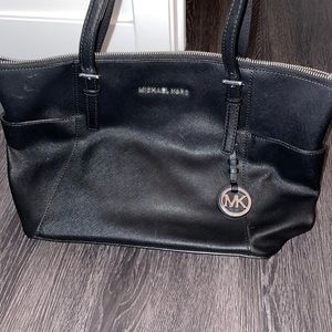 Michael kors tote bag